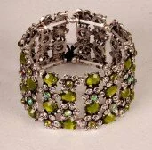 Petal Design Utopia Bracelet (green) 003014 - Wholesale Bracelets & Bangles